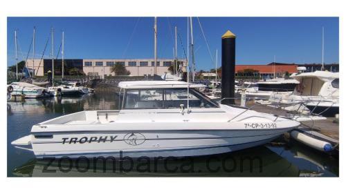 Bayliner Trophy 2459 recensioni e scheda tecnica